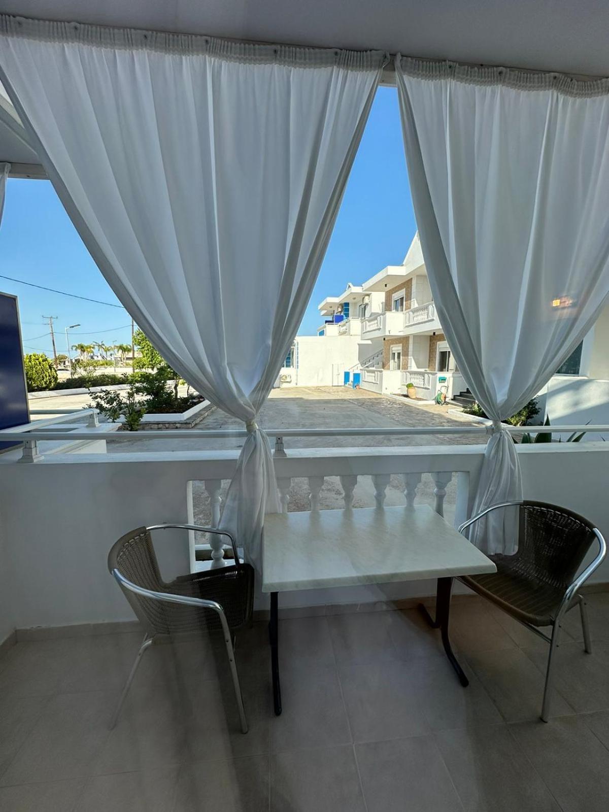 Apollonio & Rhodes Apartment