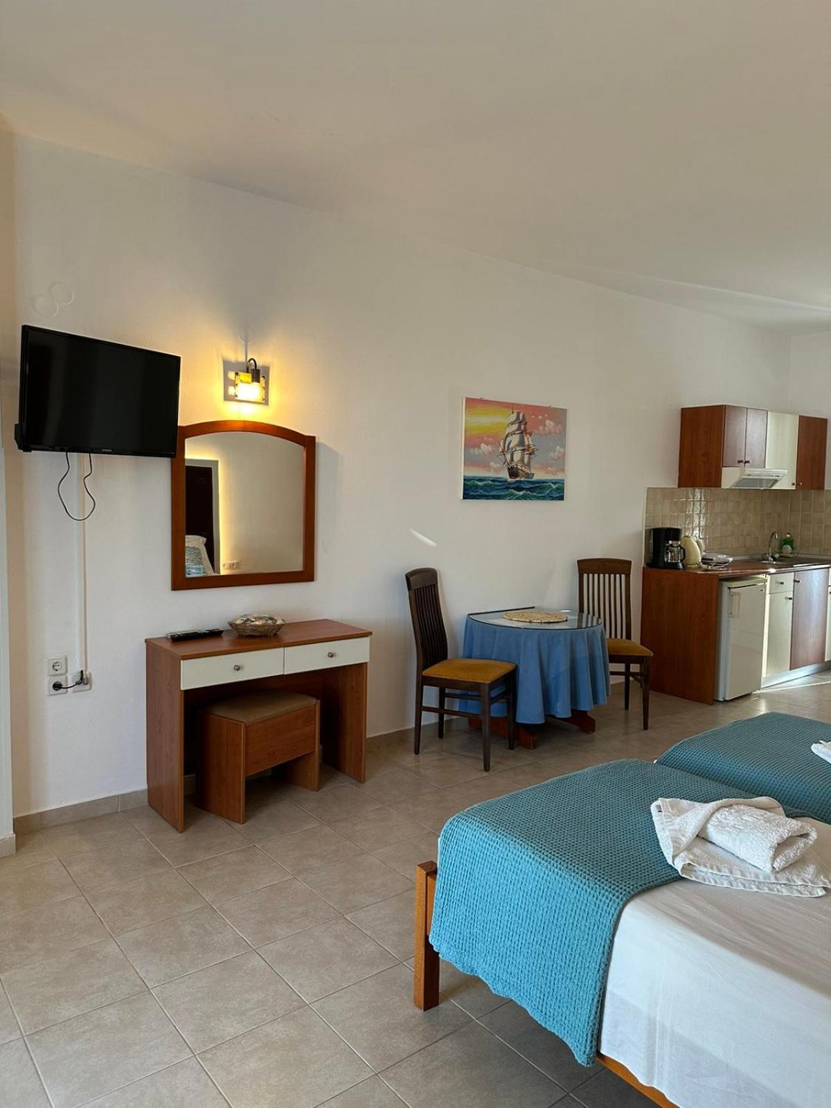 Apollonio & Rhodes Apartment Faliraki